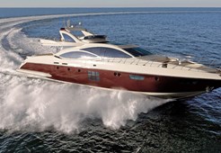 L Azimut 103 S for charter in Split