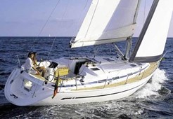 Jedrilica Bavaria 41