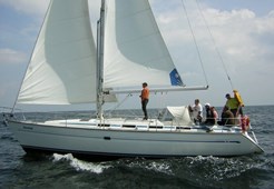 Jedrilica Bavaria 42