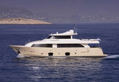 L Custom Line Navetta 26 for charter in Split