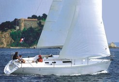 Jedrilica Dufour 32