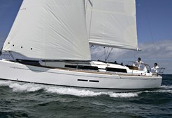 S Dufour 380 for charter in Seget Donji