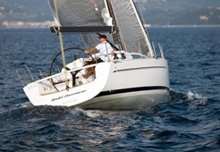 Jedrilica Elan 380