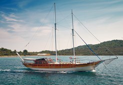 G Gulet Dona for charter in Split
