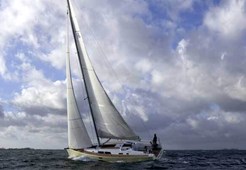 Jedrilica Hanse 430