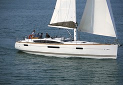 Jedrilica Jeanneau 53