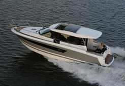 Motorna jahta Jeanneau NC 11