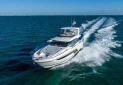 M Jeanneau Prestige 590 Fly for charter in Dubrovnik