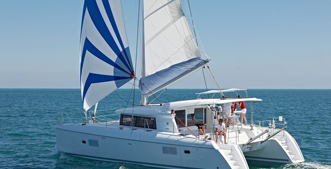 Lagoon 421