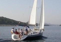 Jedrilica Y 37