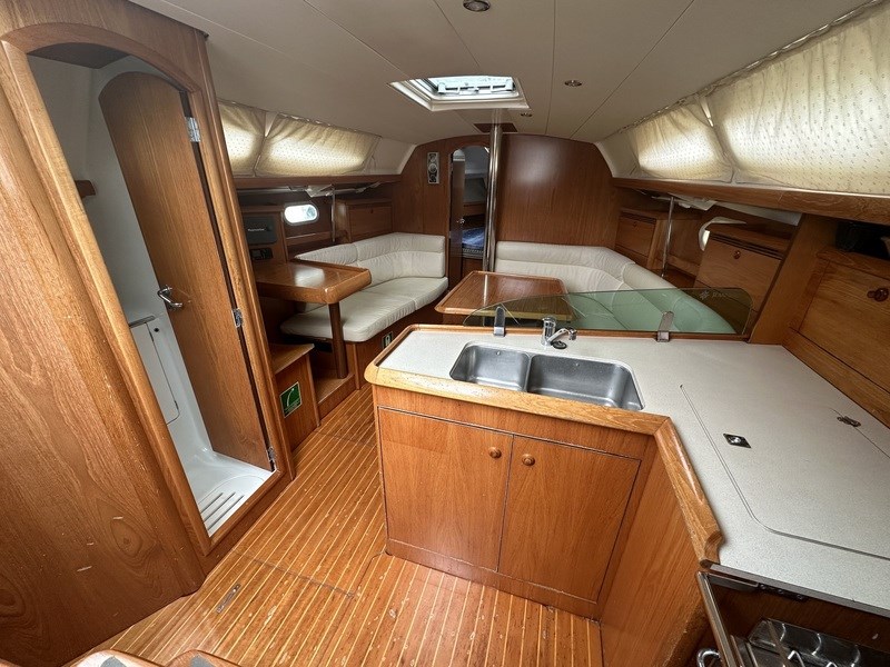 Jeanneau Sun Odyssey 37