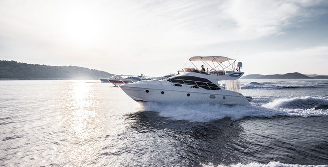 motor Azimut 43 fly