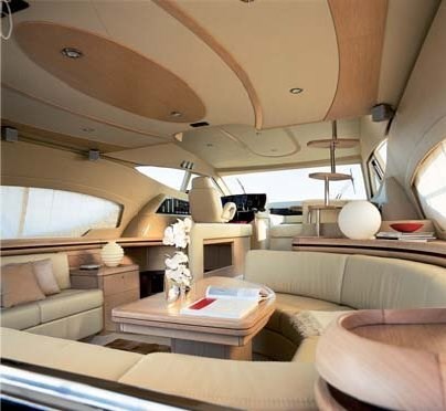 Ferretti 550