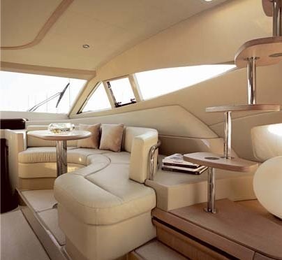 Ferretti 550