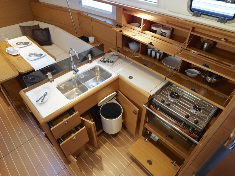 Jeanneau Sun Odyssey 379