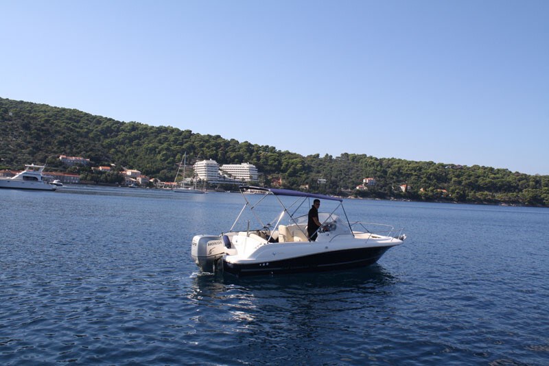 Jeanneau Cap Camarat 715