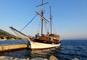 Motor-sailer Petrina