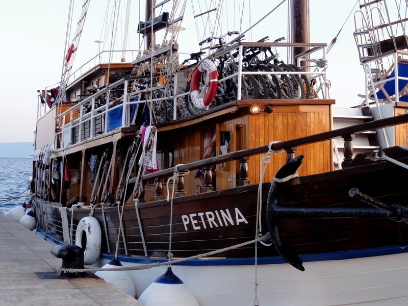 Motor-sailer Petrina