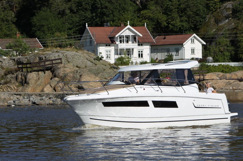 Jeanneau Merry Fisher 855