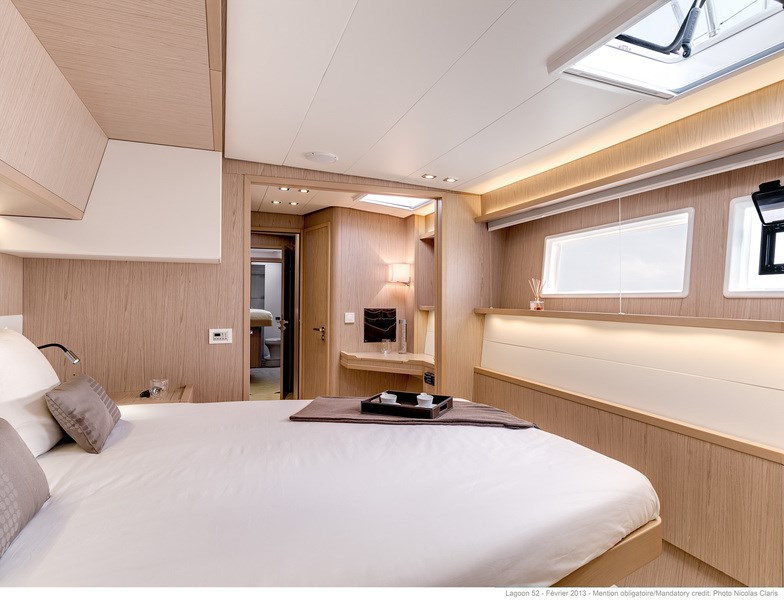 Lagoon 52