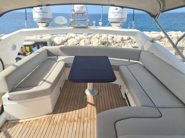 Sunseeker Manhattan 60 Fly