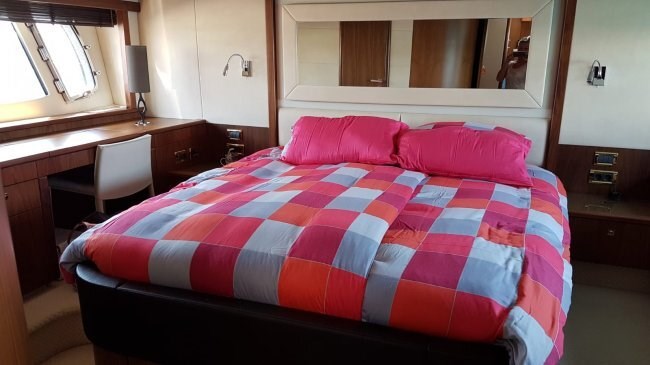 Sunseeker Manhattan 60 Fly