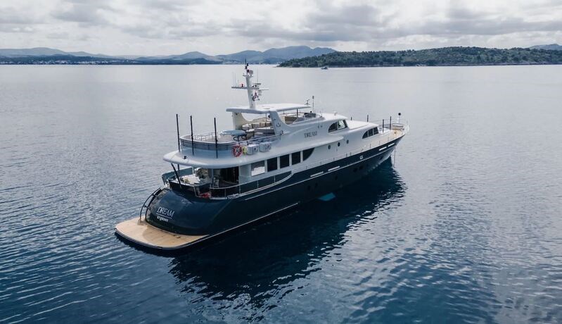 Cyrus Yachts 34M