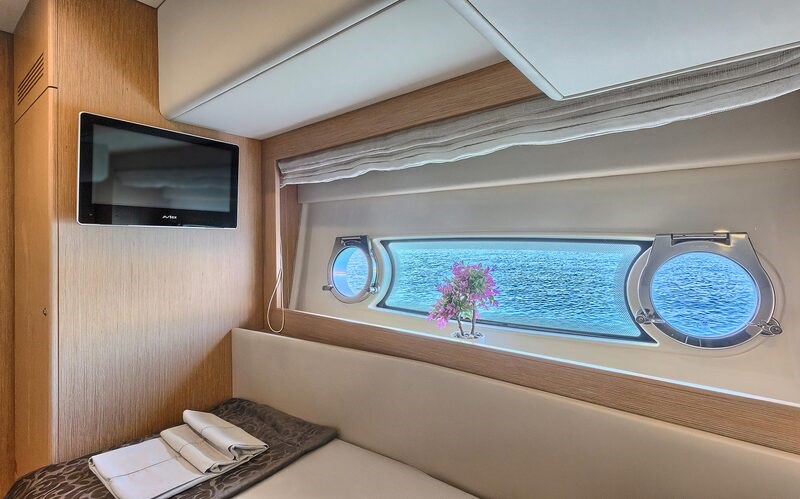 Ferretti 620 charter