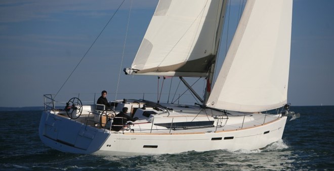 sail Jeanneau Sun Odyssey 439 owner