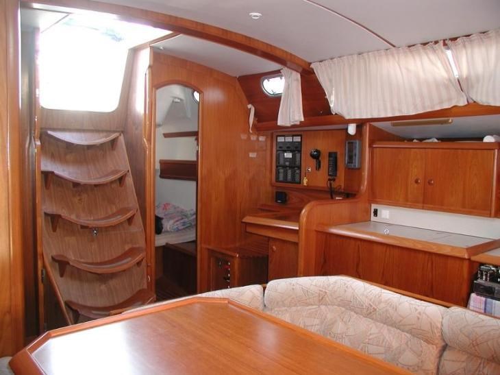 Jeanneau Sun Odyssey 42.2 exclusive