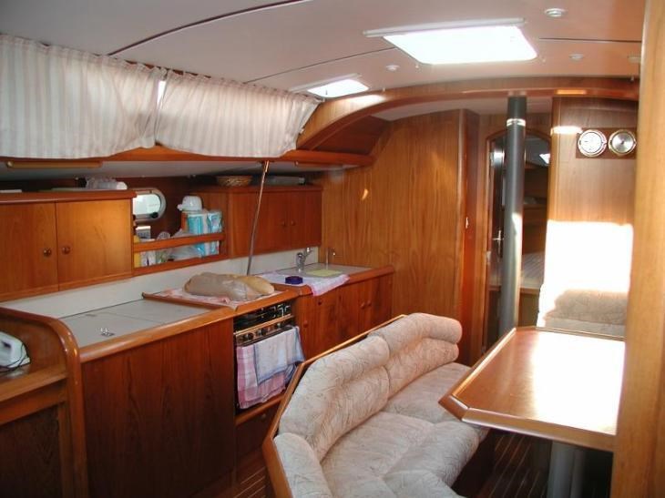 Jeanneau Sun Odyssey 42.2 exclusive