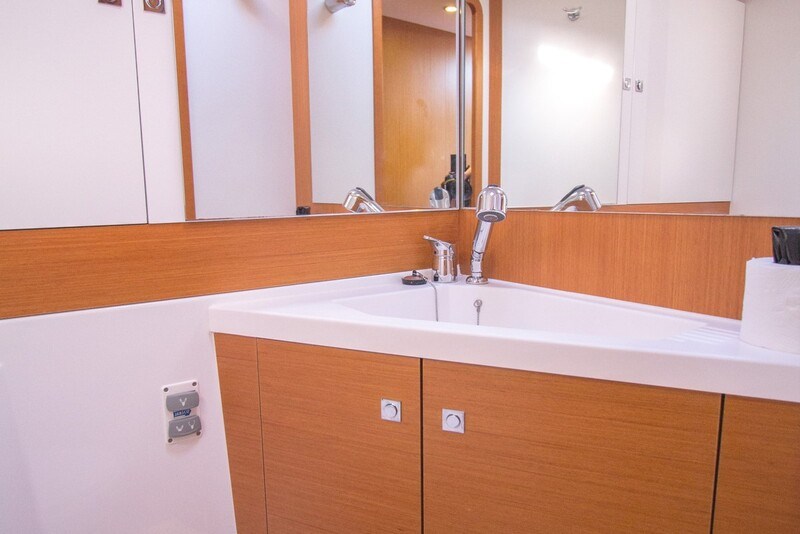 Jeanneau 53 - 4 cabins