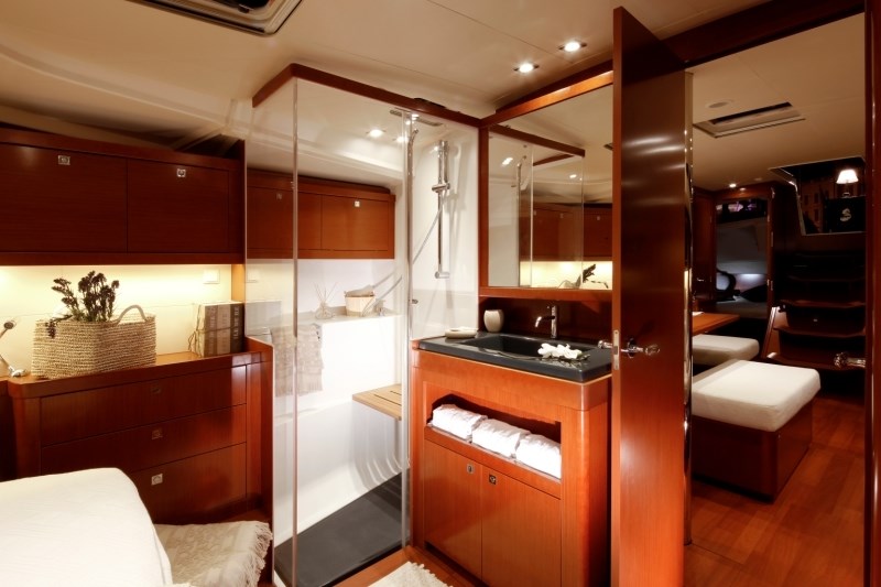 Beneteau Oceanis 48 New(4 cabins)