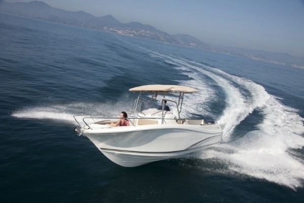 Jeanneau Cap Camarat 7.5