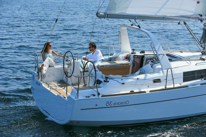 Beneteau Oceanis 35