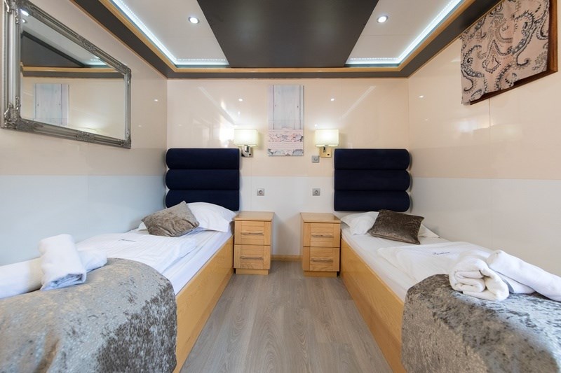 Mini cruiser Providenca