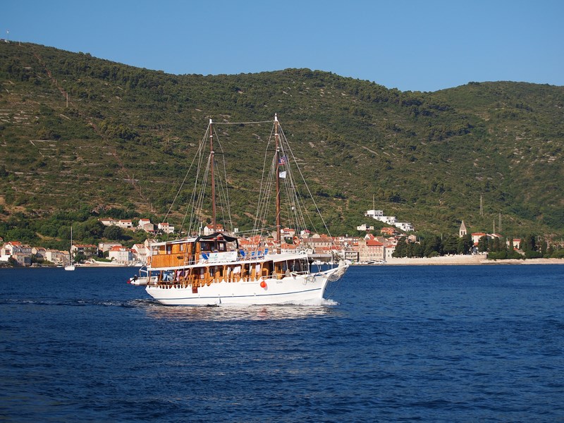 Motor-sailer Senia