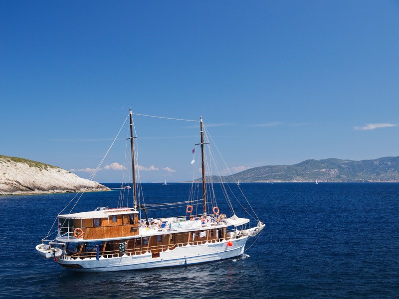 Motor-sailer Senia