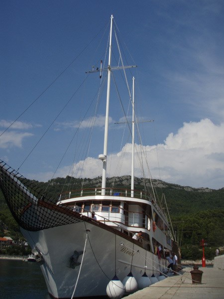 Motor-sailer Dionis