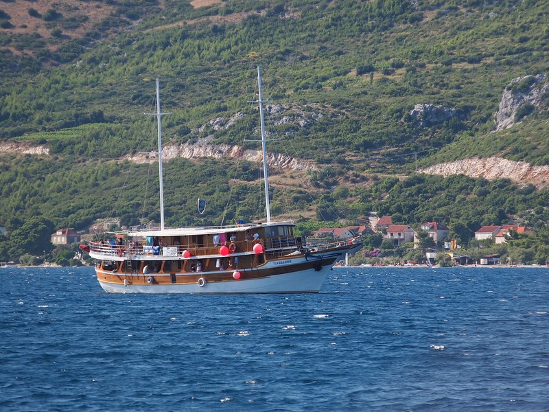 Motor-sailer Labrador