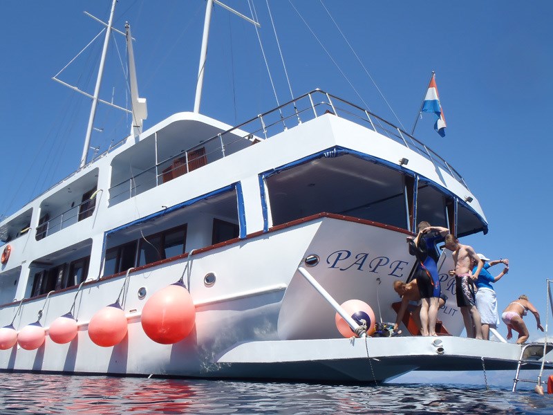 Motor-sailer Pape Prvi