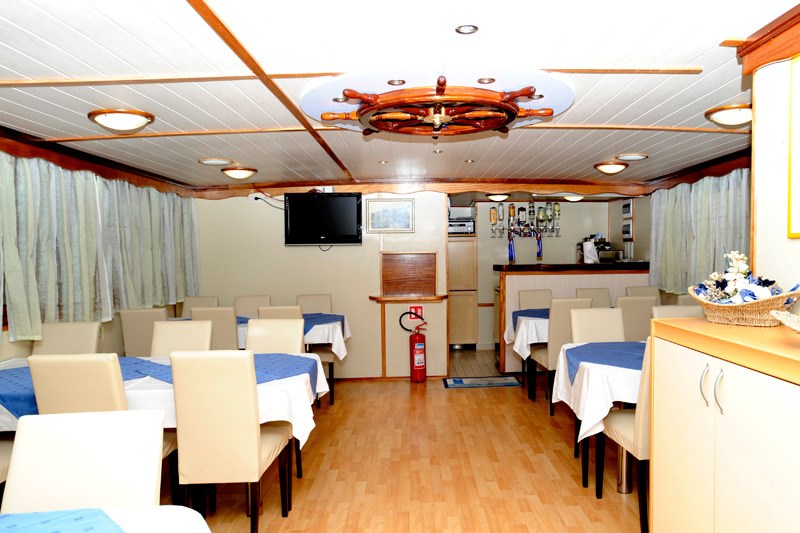 Motor-sailer Pape Prvi