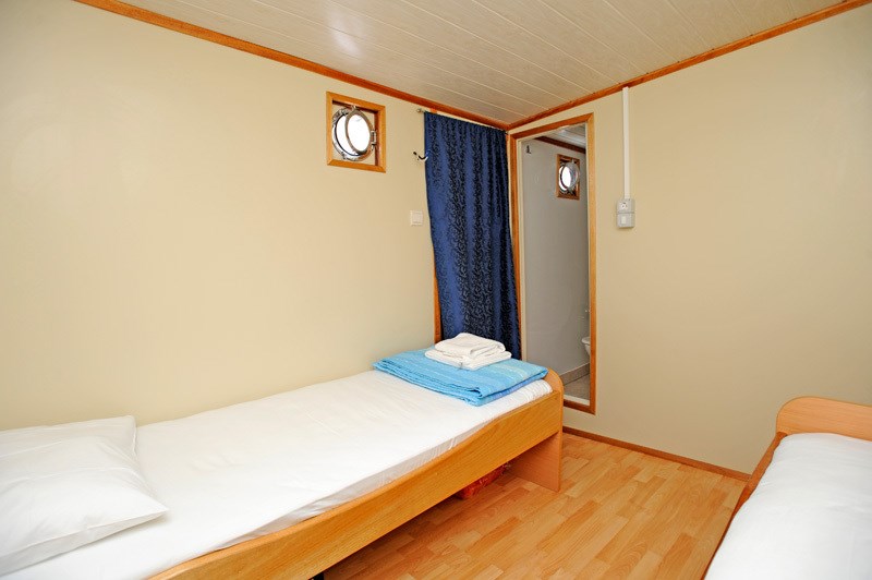 Motor-sailer Pape Prvi