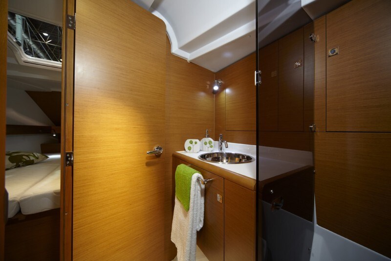 Jeanneau Sun Odyssey 449 Owner