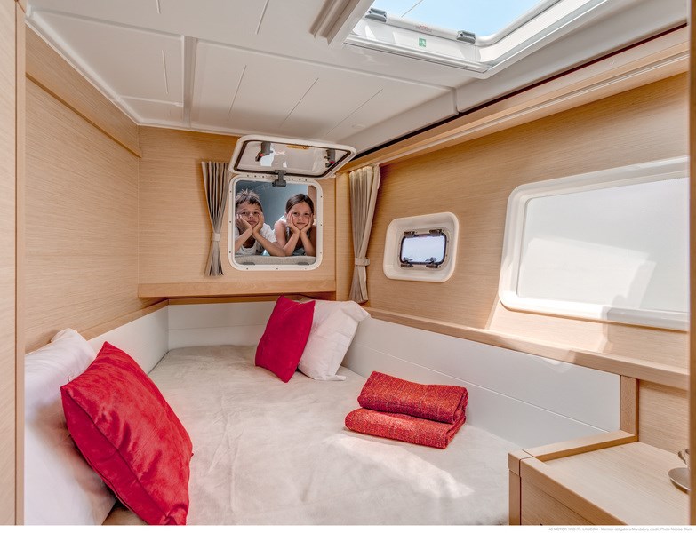 Lagoon 40 MY Power Cat