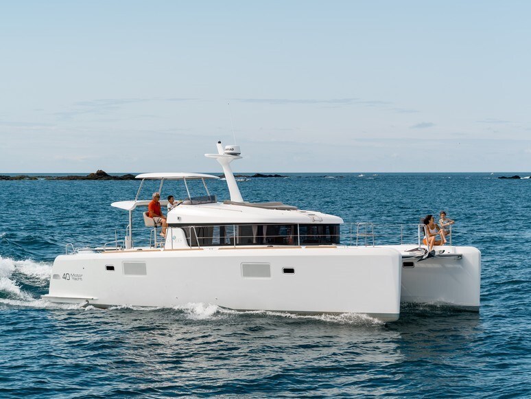 Lagoon 40 MY Power Cat