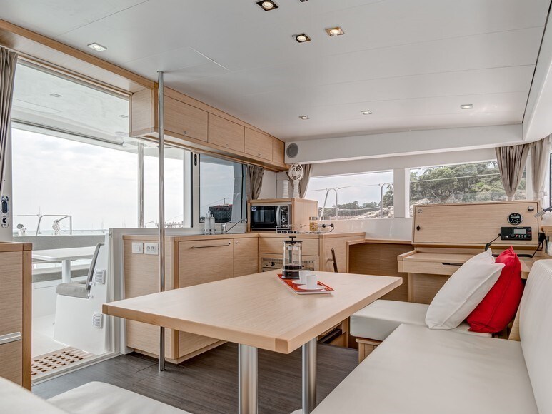 Lagoon 40 MY Power Cat