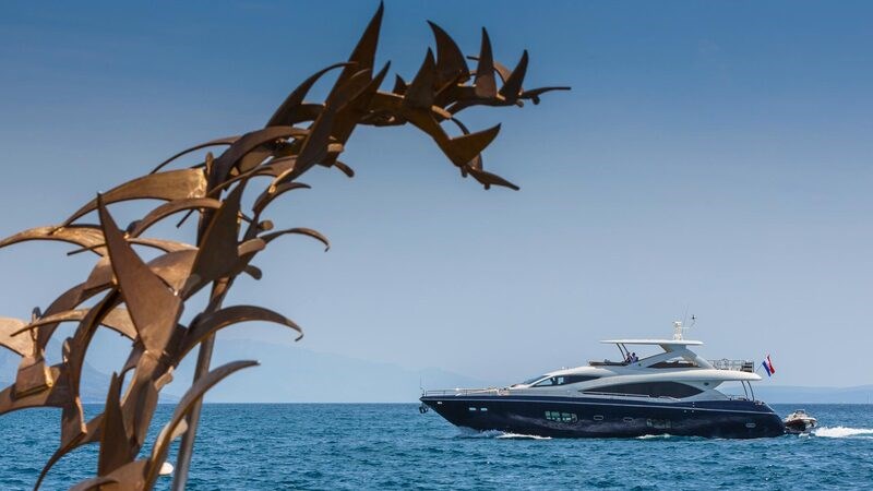 Sunseeker 86 Yacht