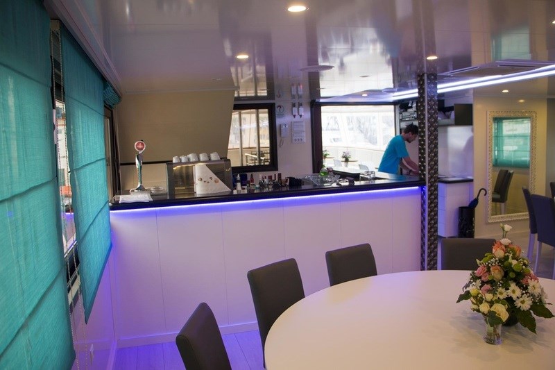 Motor-sailer Majestic