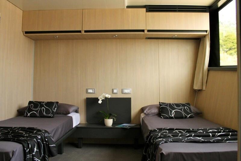 Motor-sailer Seagull